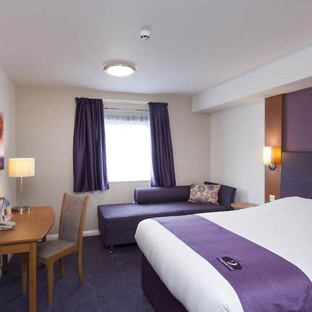 Premier Inn Newport/Telford Ньюпорт Екстер'єр фото