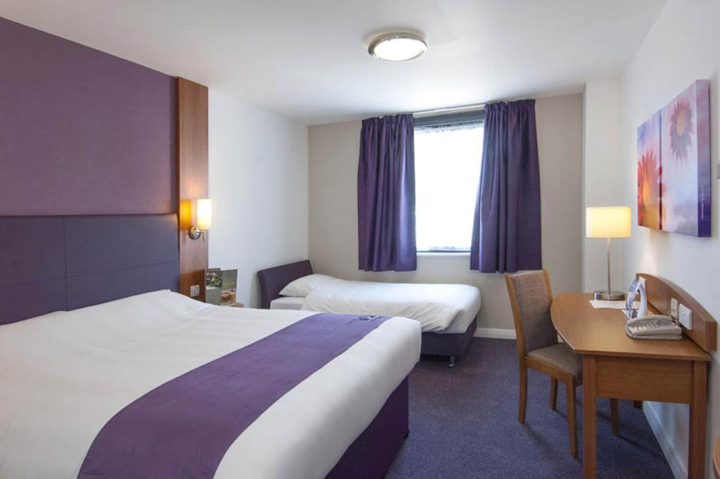 Premier Inn Newport/Telford Ньюпорт Екстер'єр фото