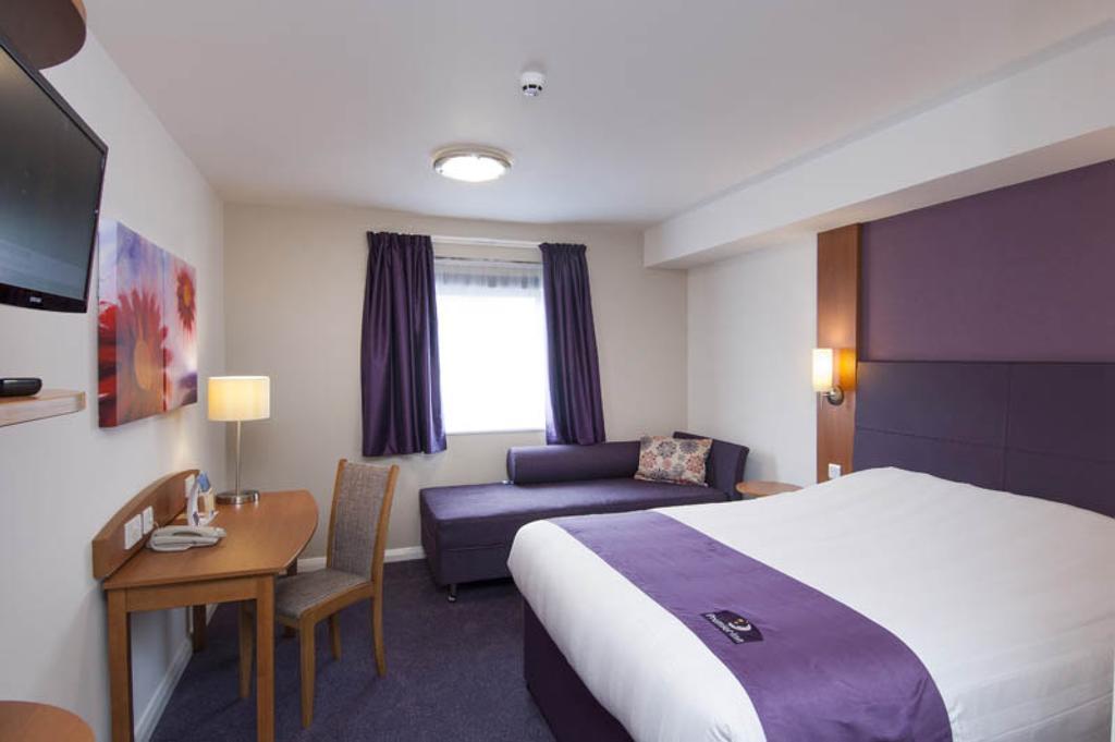 Premier Inn Newport/Telford Ньюпорт Екстер'єр фото