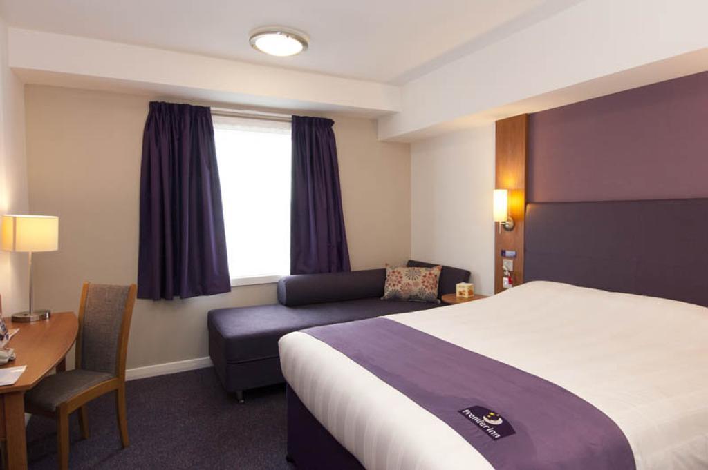 Premier Inn Newport/Telford Ньюпорт Екстер'єр фото