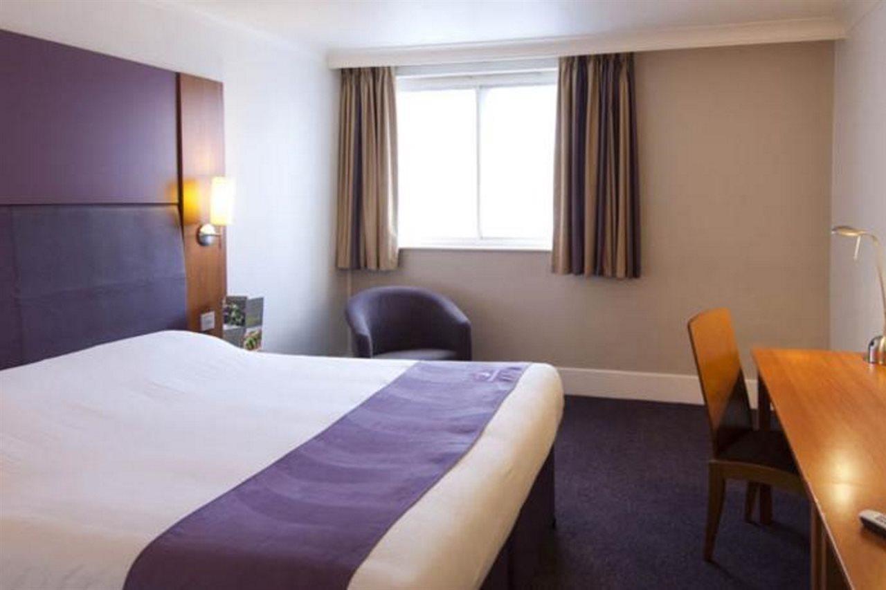 Premier Inn Newport/Telford Ньюпорт Екстер'єр фото