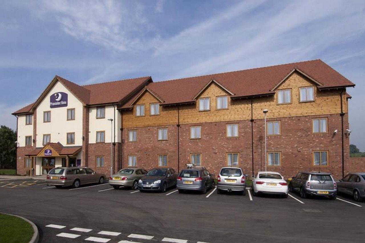 Premier Inn Newport/Telford Ньюпорт Екстер'єр фото